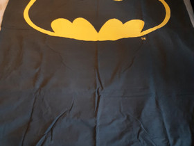 Batman, Spiderman ym. liinavaatesetti, Sängyt ja makuuhuone, Sisustus ja huonekalut, Vantaa, Tori.fi Batman, Spiderman ym. liinavaatesetti, Sängyt ja makuuhuone, Sisustus ja huonekalut, Vantaa, Tori.fi