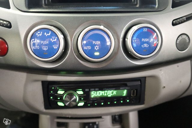 Mitsubishi L200 17