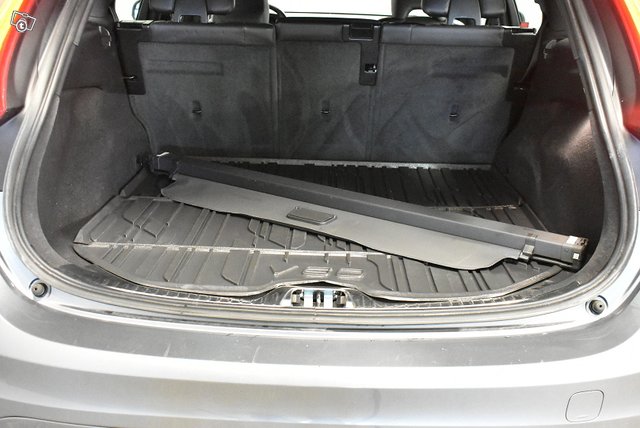 Volvo V60 8