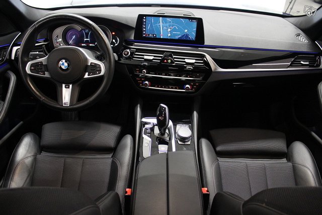 BMW 530 11