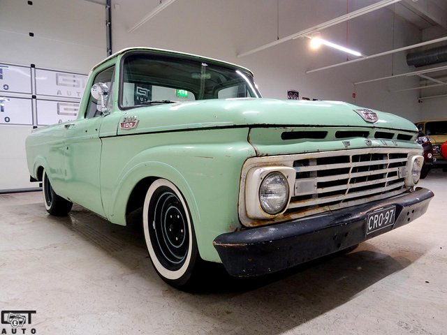 Ford F100 6