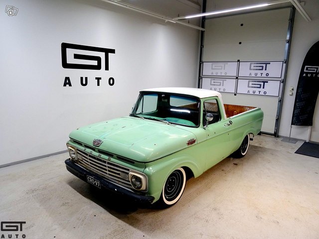 Ford F100 8