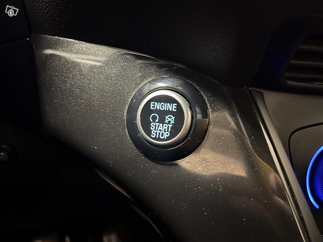 Ford Kuga 25