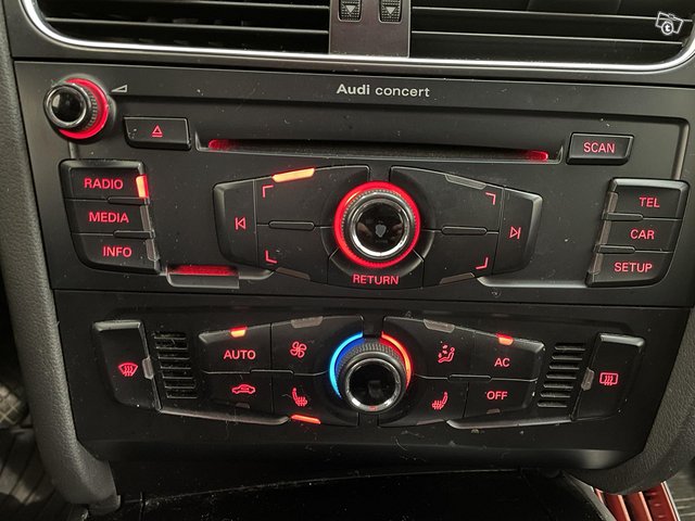 Audi A4 16
