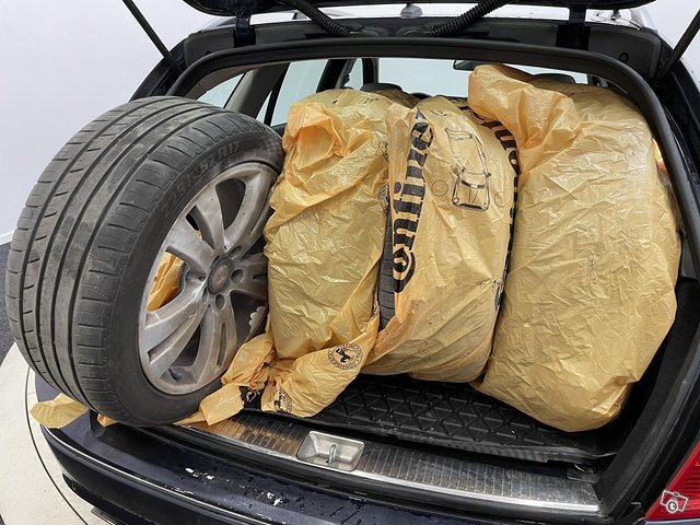 Mercedes-Benz C 16