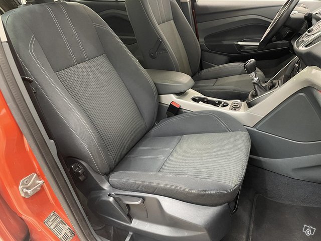 Ford C-MAX Grand 12