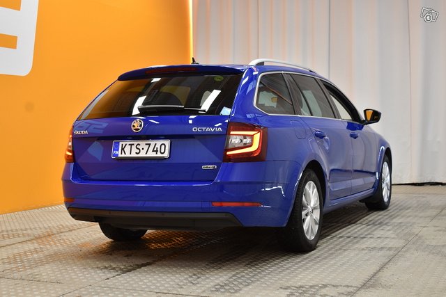 Skoda Octavia 8