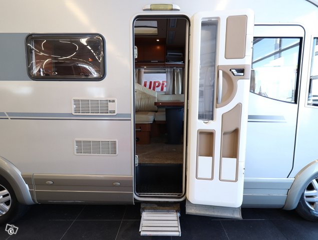 Knaus S Liner 700 LEG 11