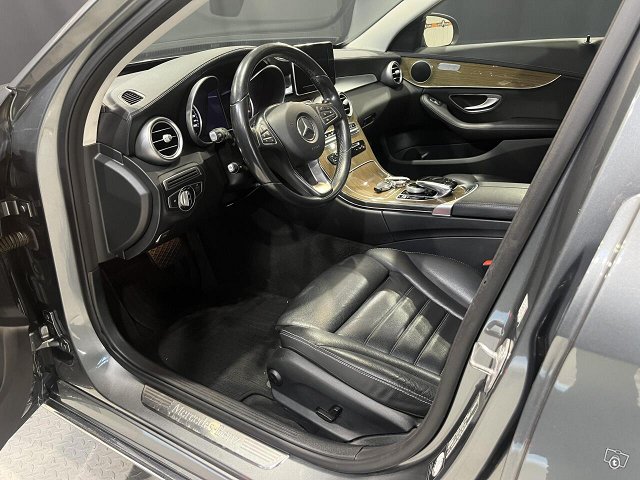 Mercedes-Benz C 13