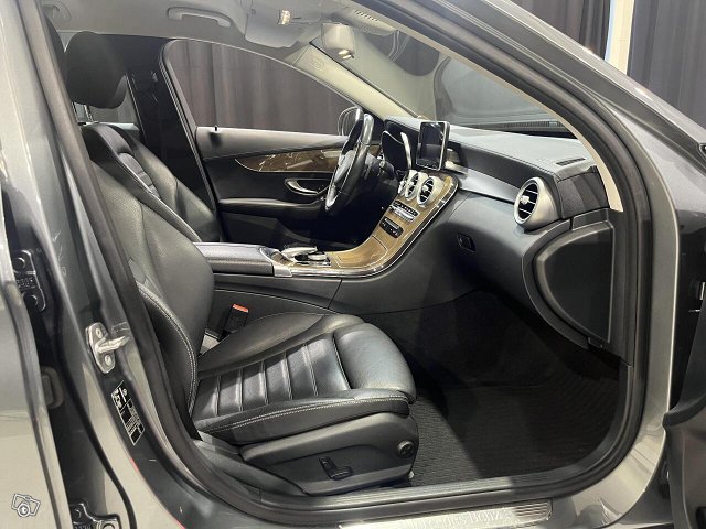 Mercedes-Benz C 16