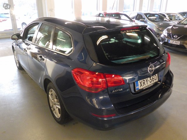 Opel Astra 6