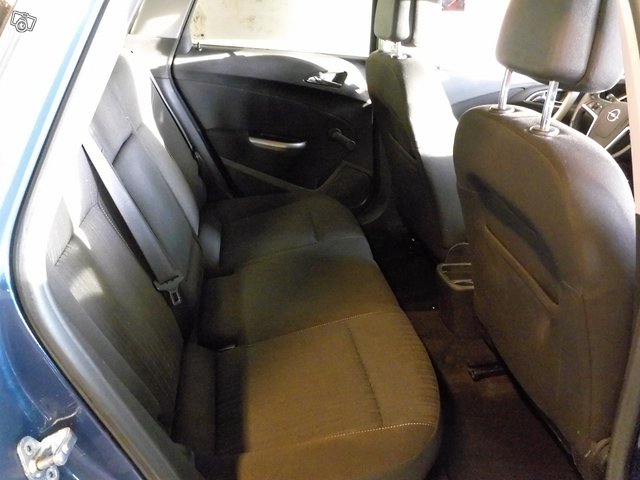 Opel Astra 9