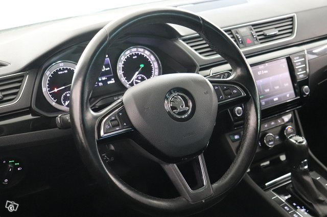 Skoda Superb 10