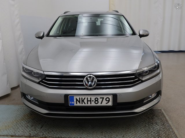 Volkswagen PASSAT 2