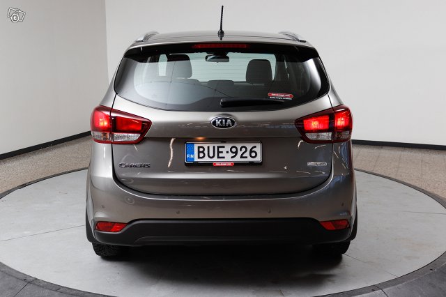 KIA CARENS 6