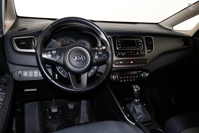KIA CARENS 9