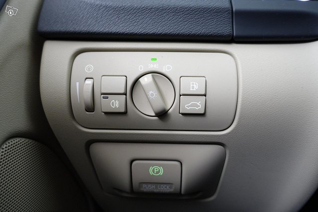Volvo S60 24