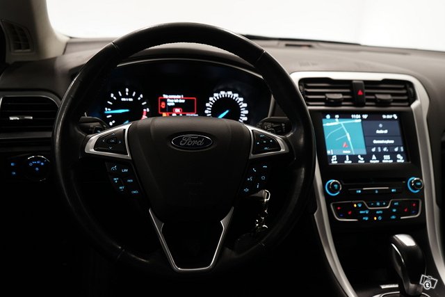 Ford Mondeo 10