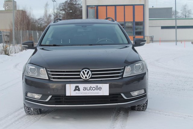 Volkswagen Passat 2