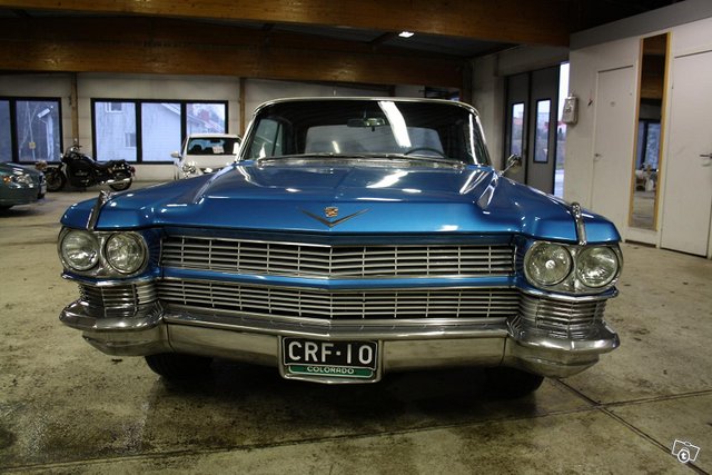 Cadillac De Ville 3