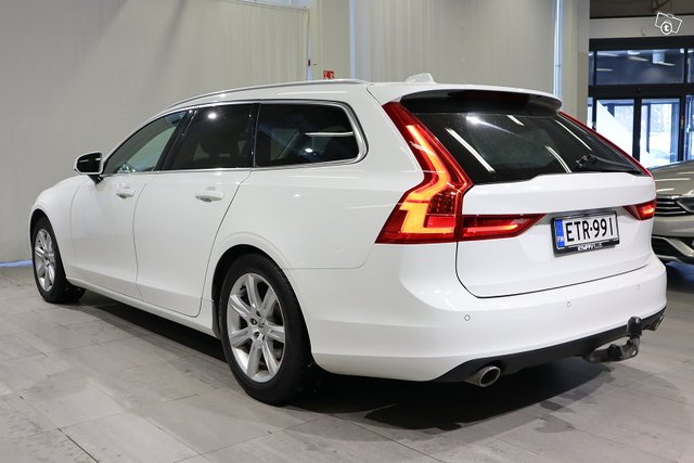 Volvo V90 4