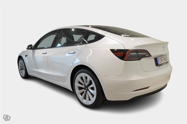 TESLA Model 3 3