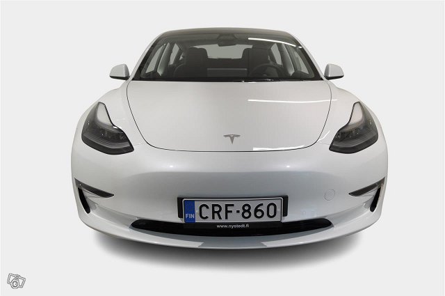 TESLA Model 3 7