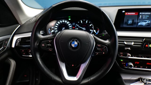 BMW 5-SARJA 12
