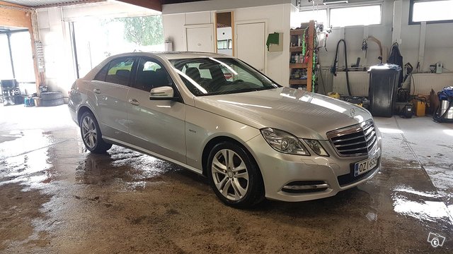 Mercedes-Benz E