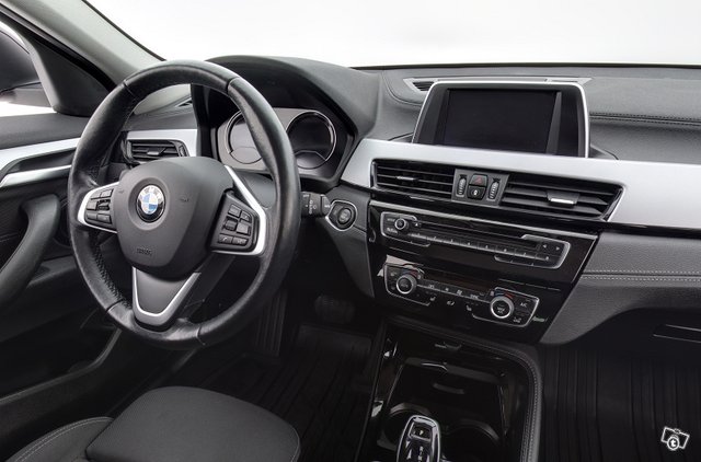 BMW X2 15