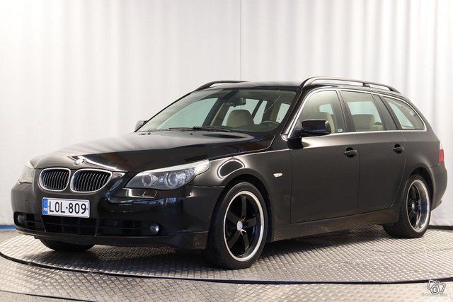 BMW 530
