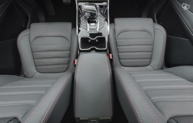 Maxus Euniq 12