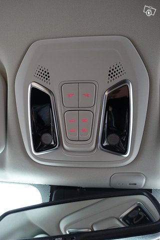 Maxus Euniq 19