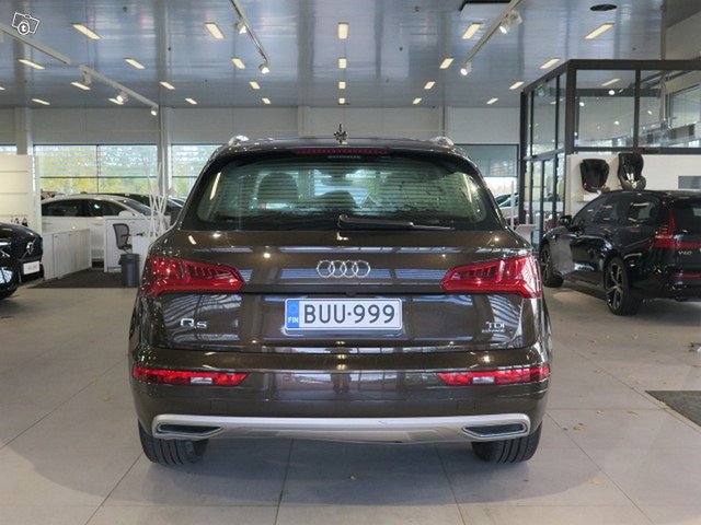 AUDI Q5 11