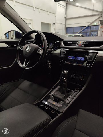 Skoda Superb 10
