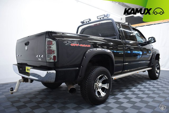 Dodge Ram 4