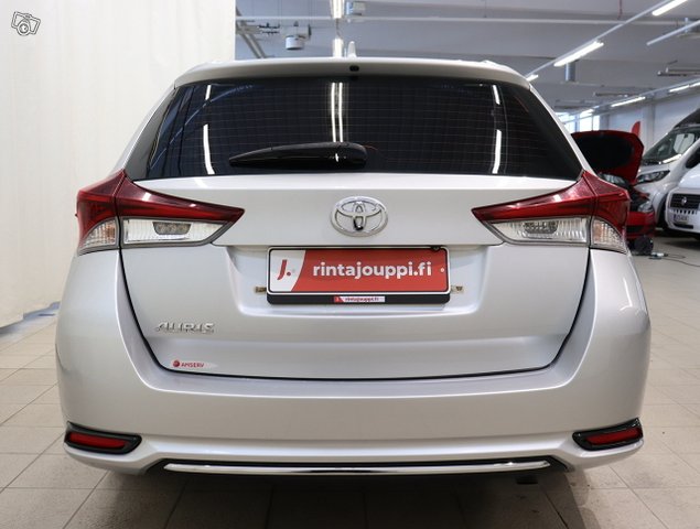 Toyota Auris 4