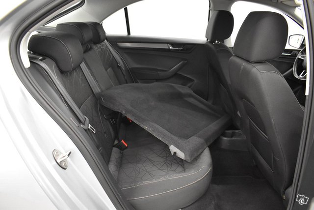 Skoda Rapid 16