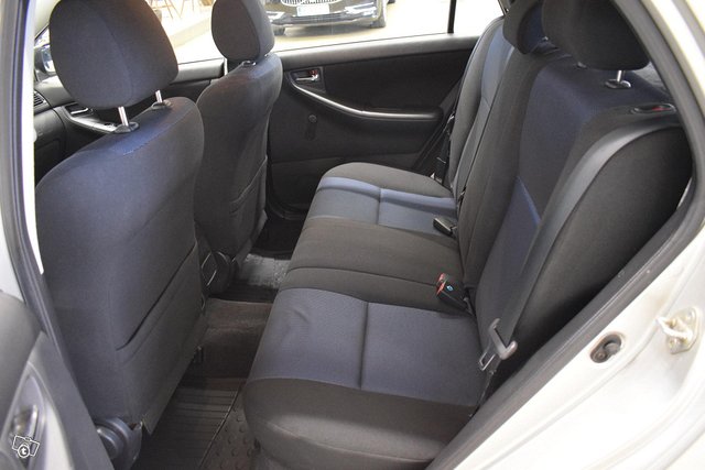 Toyota Corolla 17