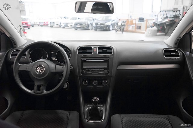 Volkswagen Golf 9