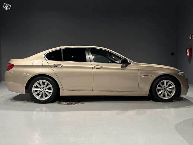 BMW 520 8