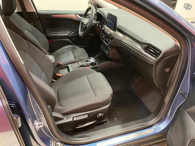 Ford Focus 11