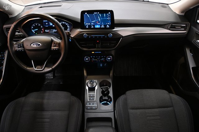 Ford Focus 10