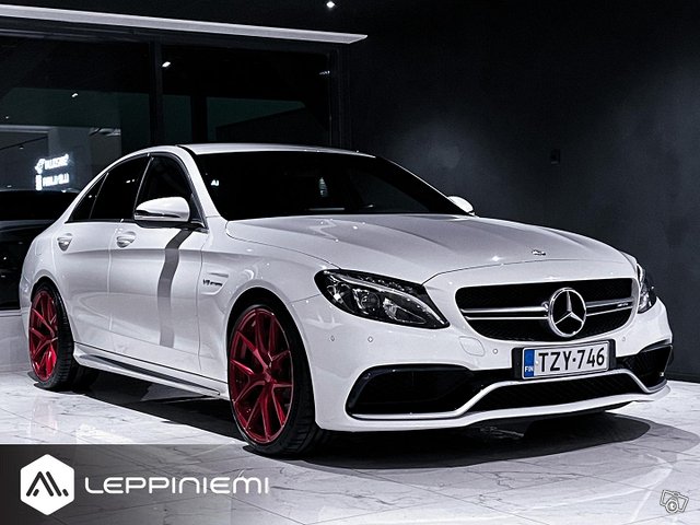Mercedes-Benz C 63 AMG