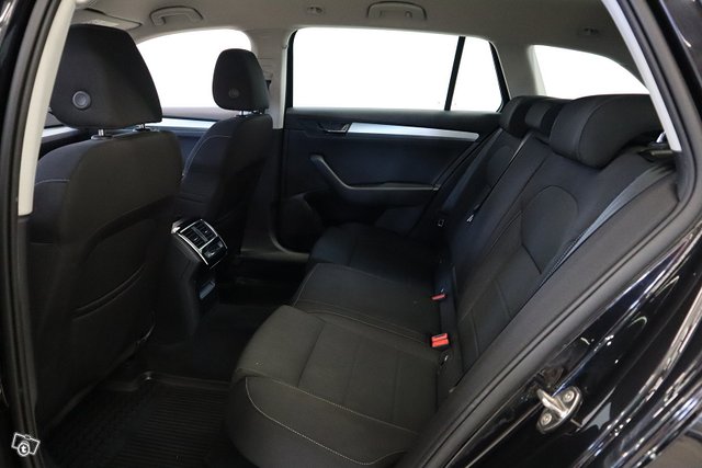 SKODA SUPERB 10