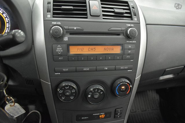Toyota Corolla 17