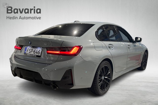BMW 330 2
