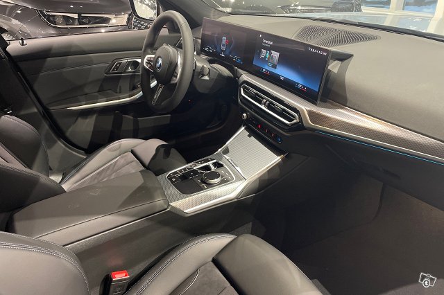 BMW 330 13