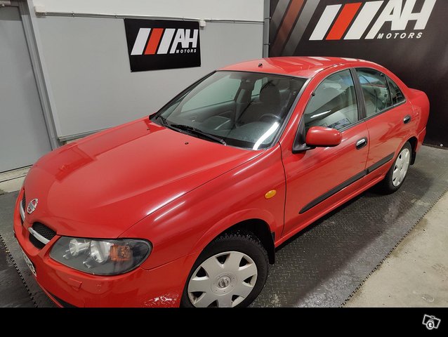 Nissan Almera