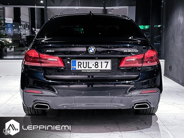 BMW 530 9